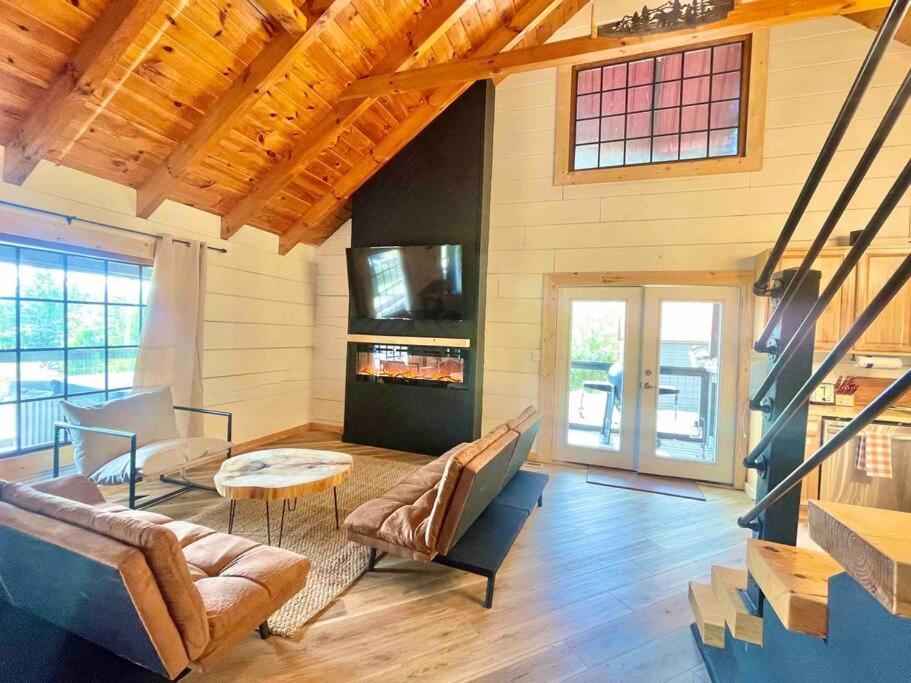Modern Lake Side Nest• Hotub Fenced Yard King Beds Sevierville Exterior foto