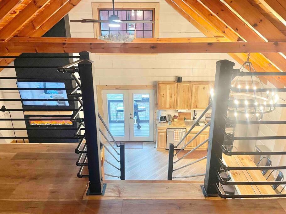 Modern Lake Side Nest• Hotub Fenced Yard King Beds Sevierville Exterior foto