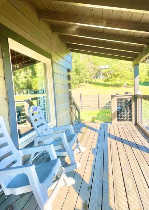 Modern Lake Side Nest• Hotub Fenced Yard King Beds Sevierville Exterior foto