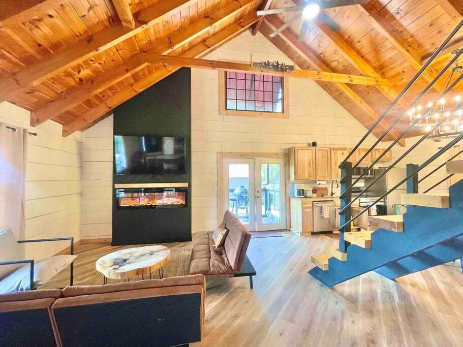 Modern Lake Side Nest• Hotub Fenced Yard King Beds Sevierville Exterior foto