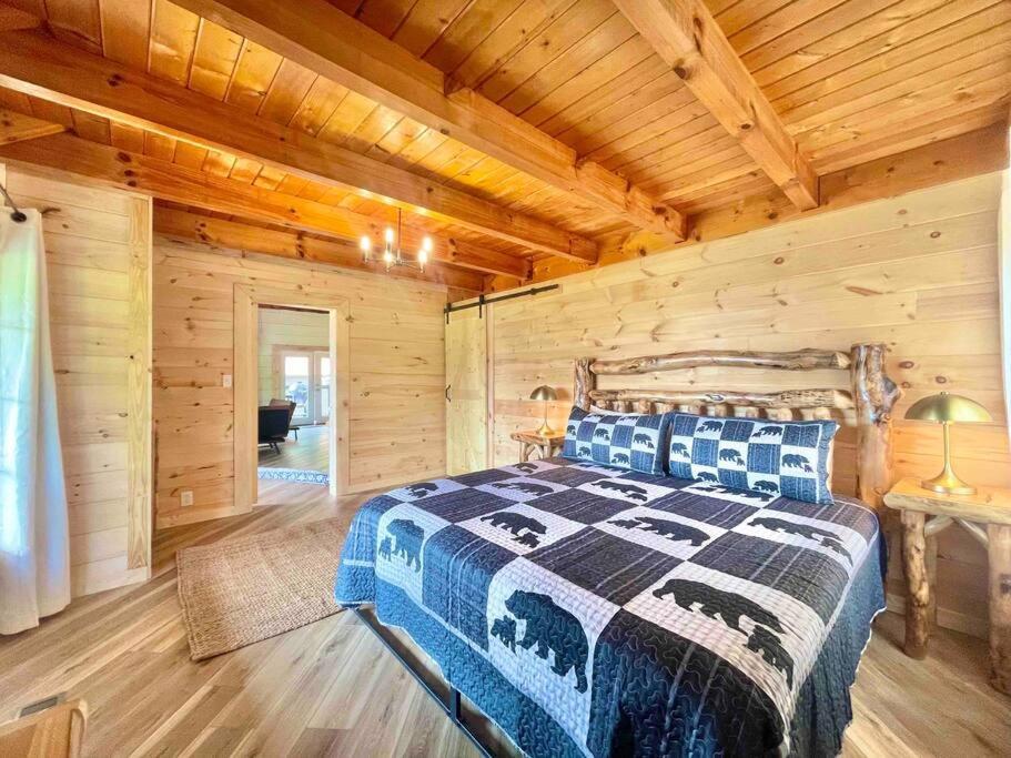 Modern Lake Side Nest• Hotub Fenced Yard King Beds Sevierville Exterior foto